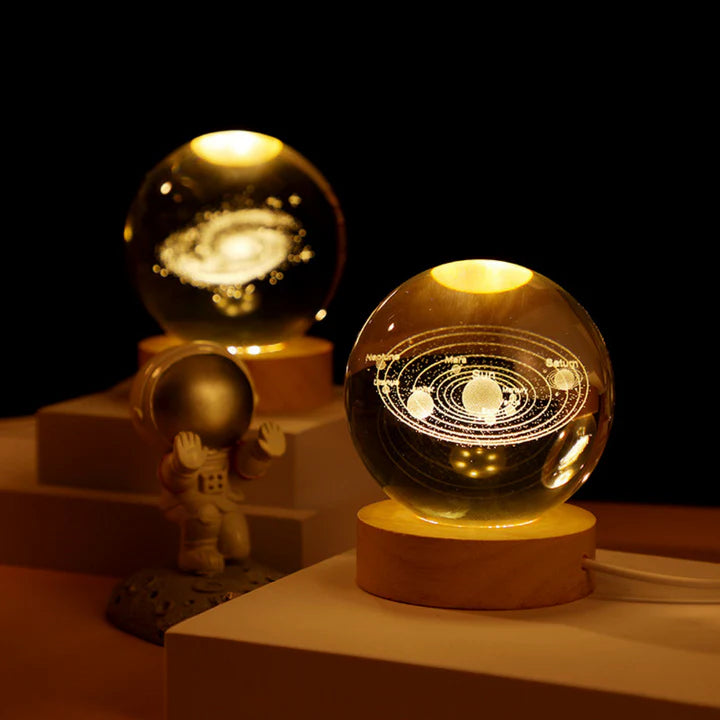 Lámpara Esfera de Cristal ¡Ilumina tu Mundo con Magia Cósmica!