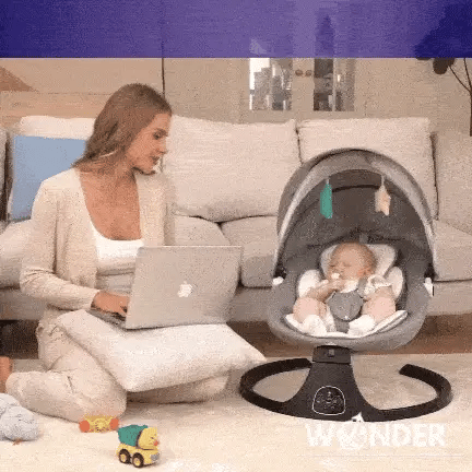 Bebé tranquilo, durmiendo, y tu aprovechas tu tiempo libre, Mecedora Eléctrica