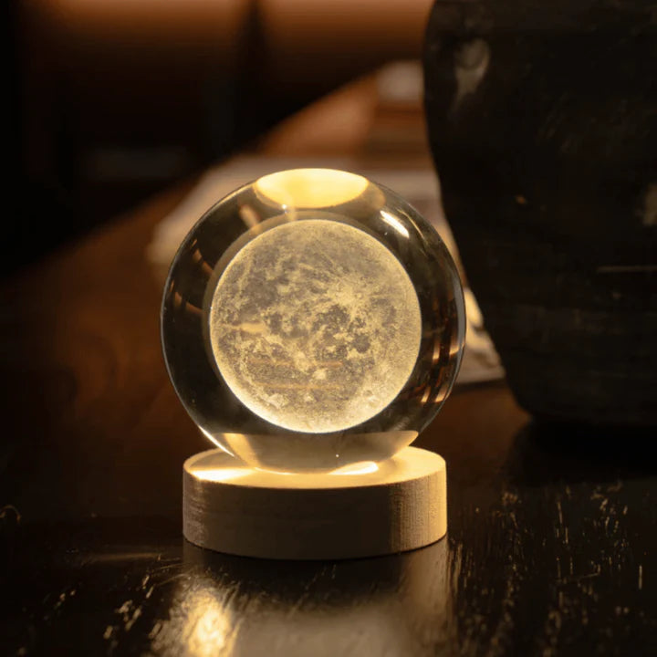 Lámpara Esfera de Cristal ¡Ilumina tu Mundo con Magia Cósmica!